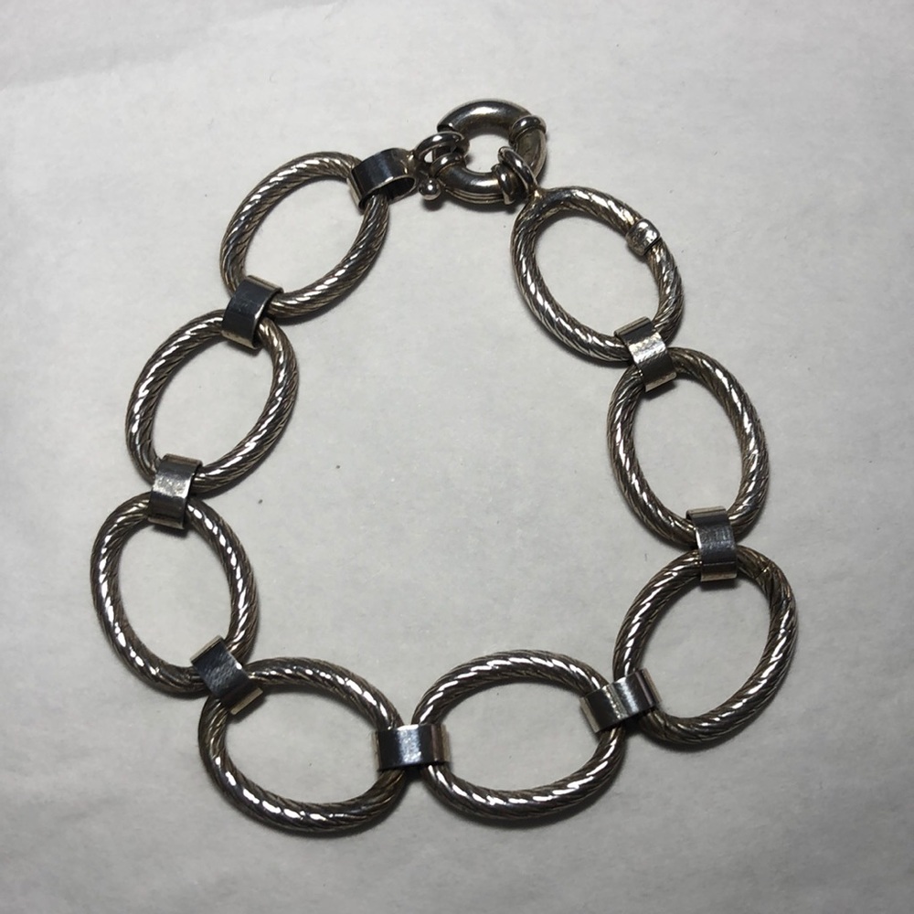 Pretty Twisted Texture Link Bracelet - image 2